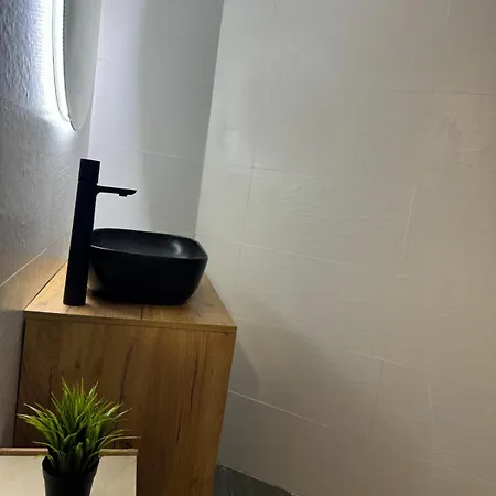 Privada En Piso Compartido Cerca Del Centro Habitación en casa particular