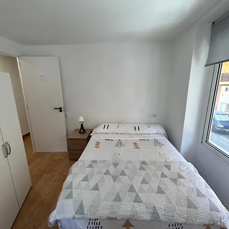 Privada En Piso Compartido Cerca Del Centro Habitación en casa particular Alicante