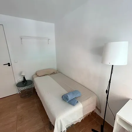Privada En Piso Compartido Cerca Del Centro 民宿 *